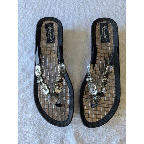 Grandco jeweled thong sandals  Sz 9 - Picture 9 of 9